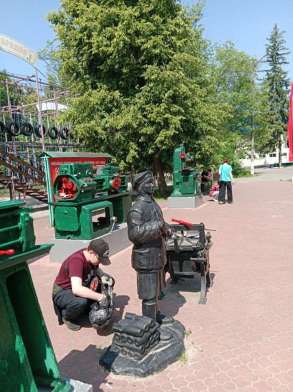 Отряд "Ровесник-25" продолжает работу..